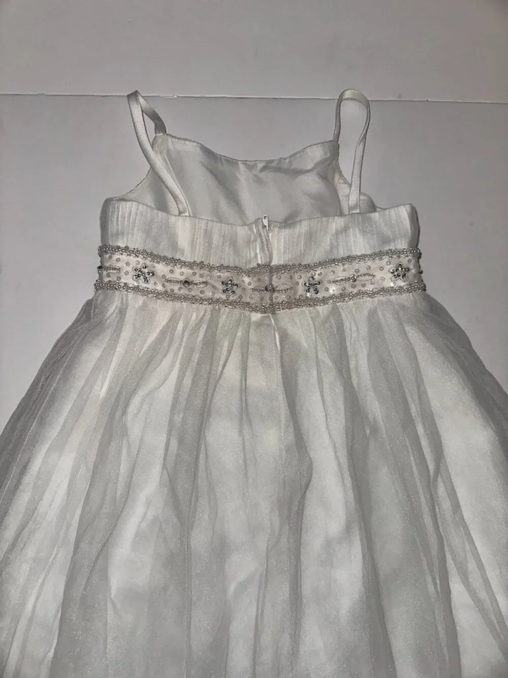 David’s Bridal Girls Flowergirl Dress Size 6 White spaghetti straps Flower Girl - Picture 5 of 8
